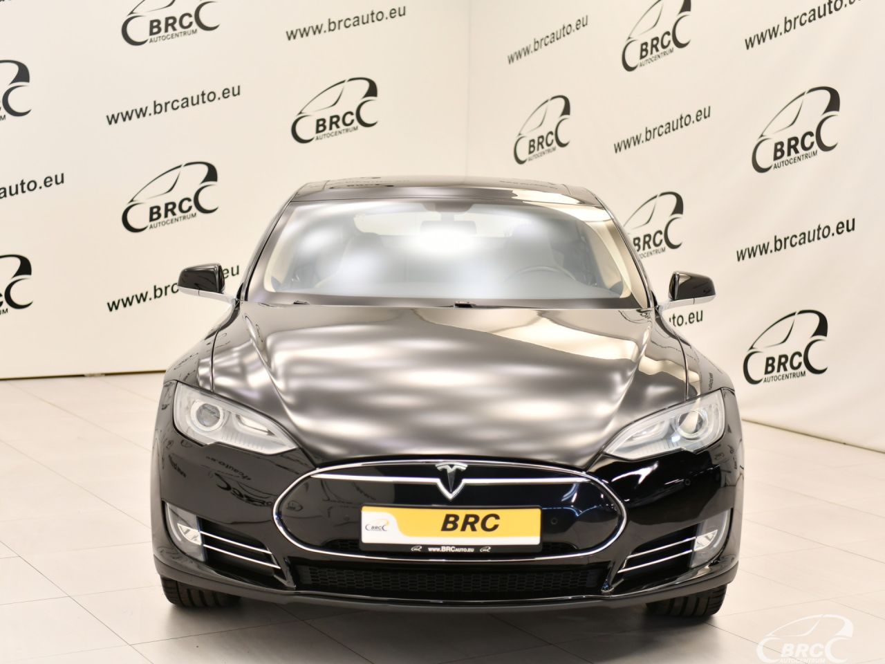 Tesla Model S | 32