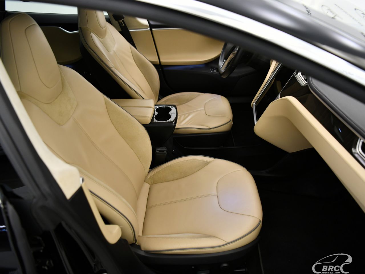 Tesla Model S | 4