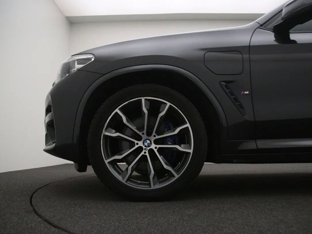 BMW X3 | 25