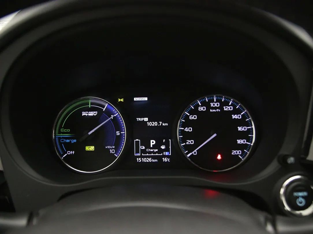 Mitsubishi Outlander | 18