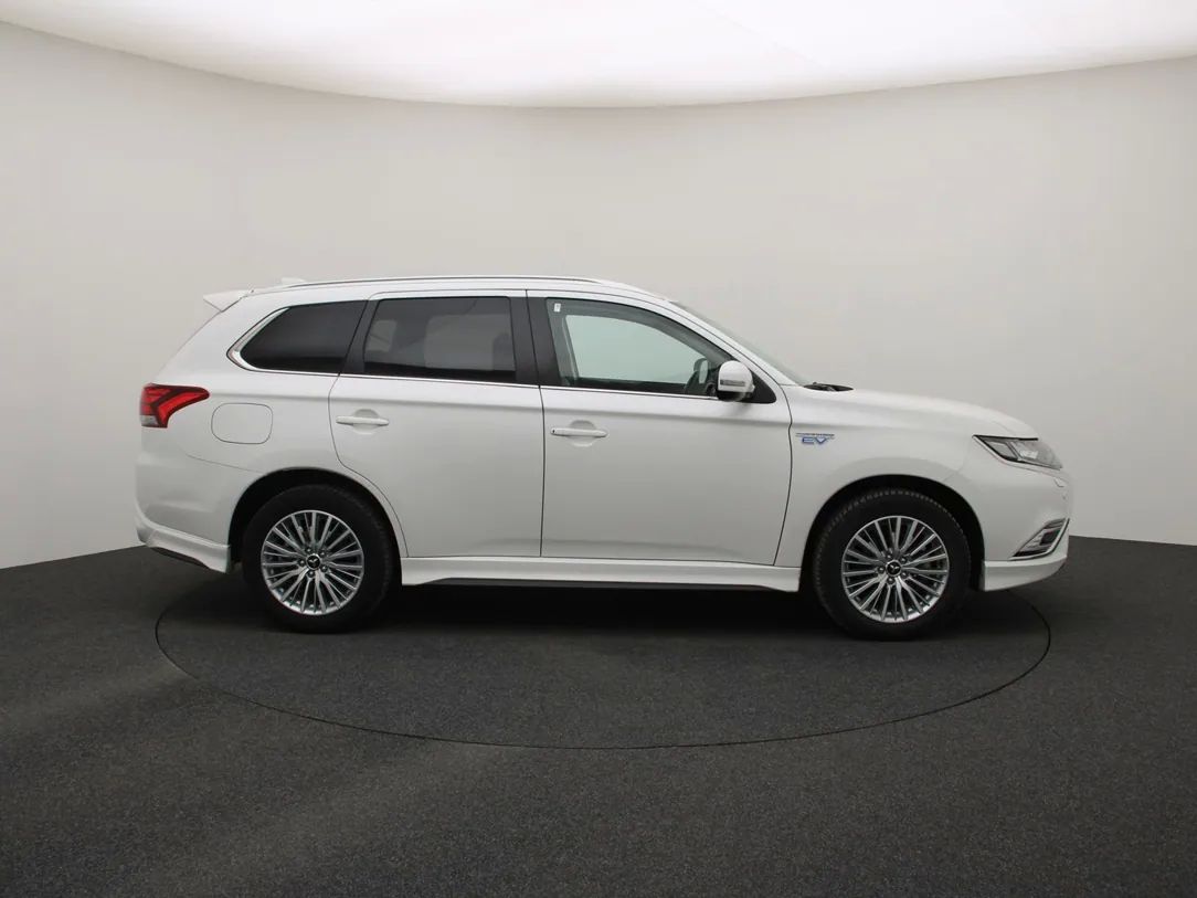 Mitsubishi Outlander | 8