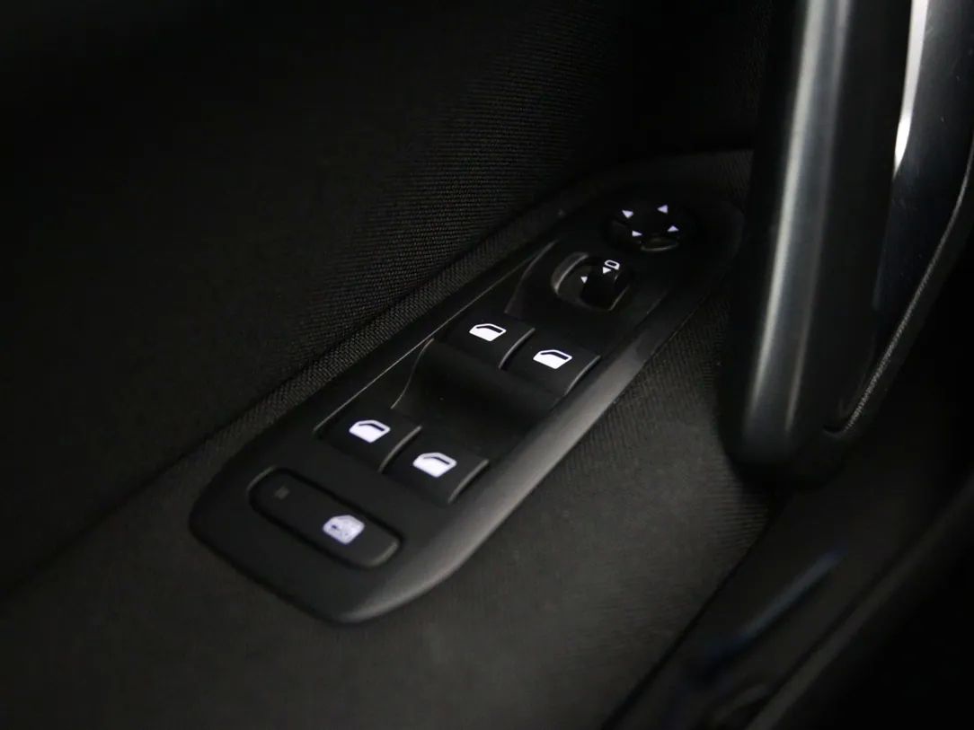 Peugeot 308 | 25