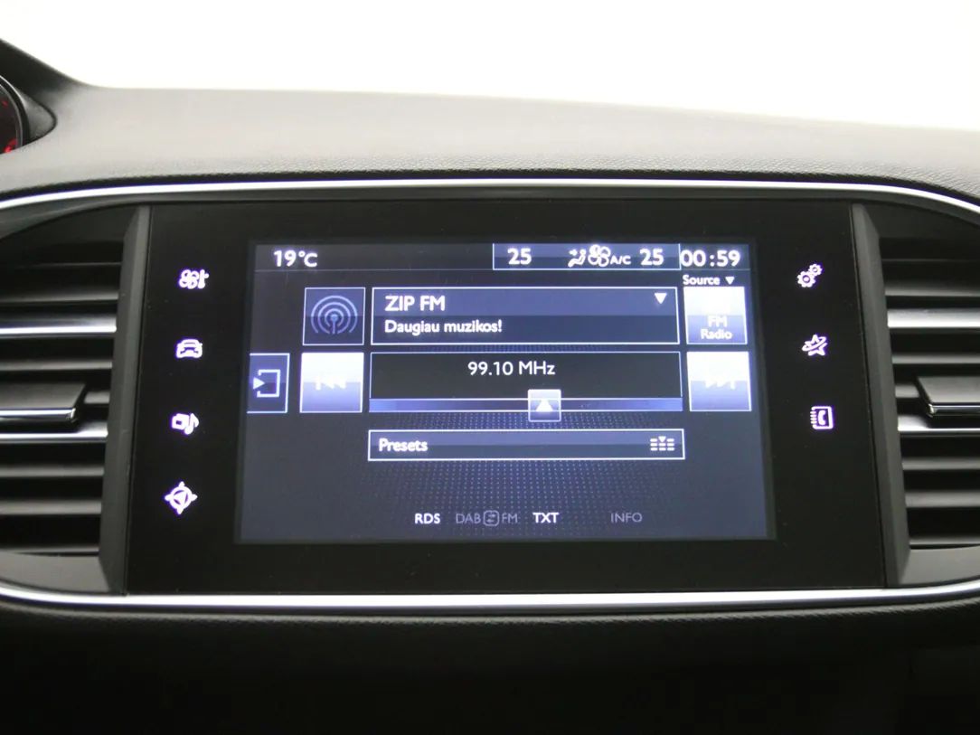 Peugeot 308 | 21