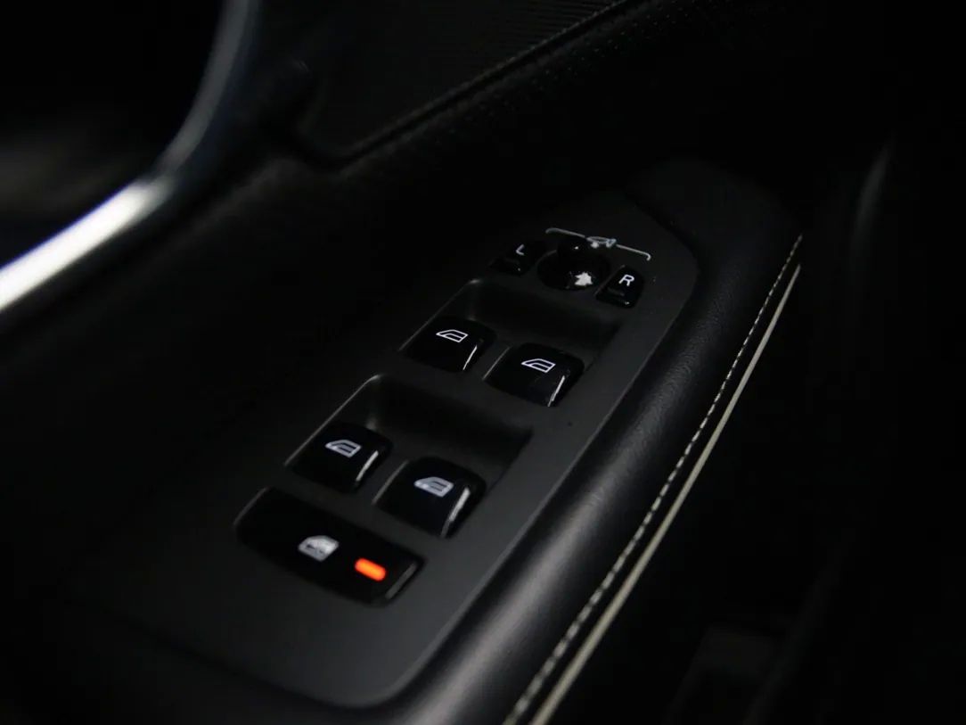 Volvo V90 | 25