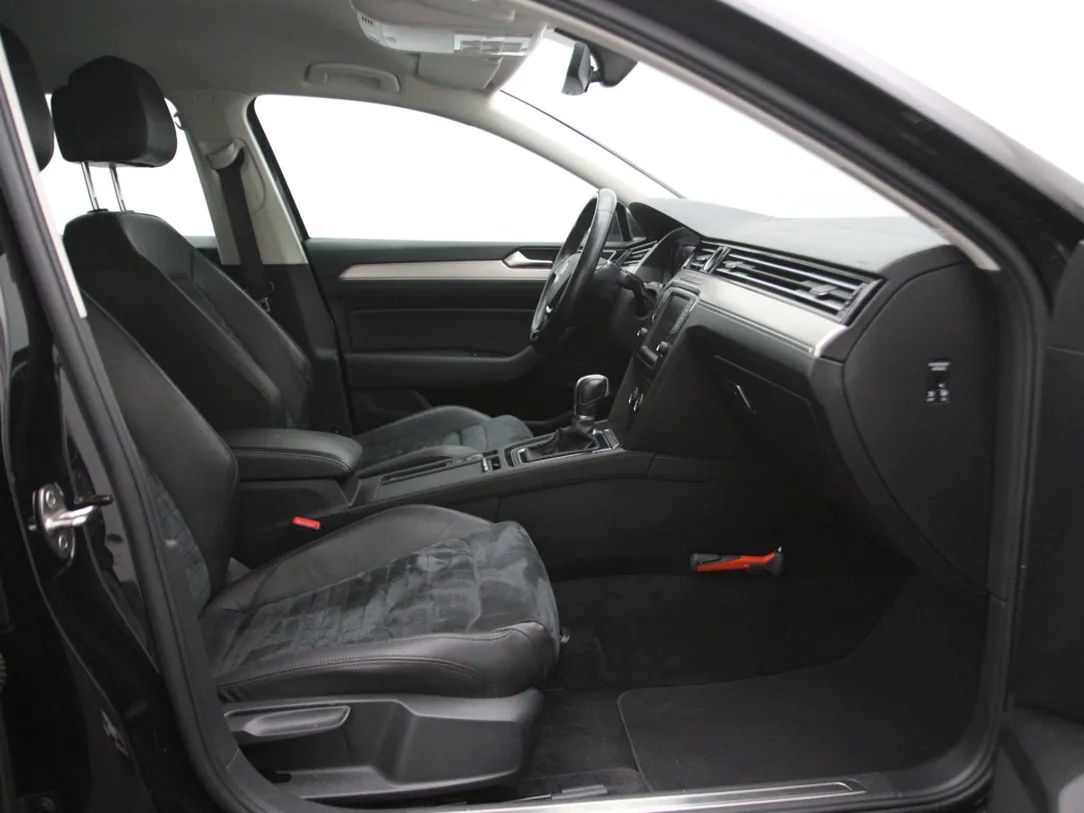 Volkswagen Passat | 13