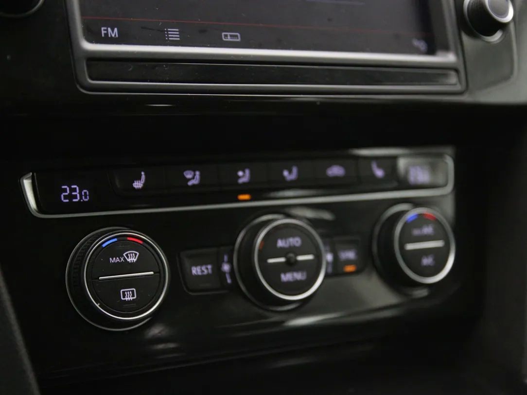 Volkswagen Passat | 19