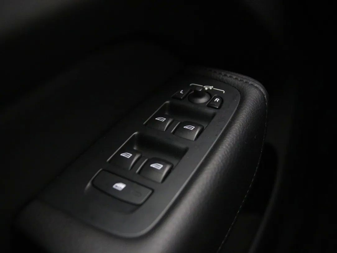 Volvo XC60 | 25