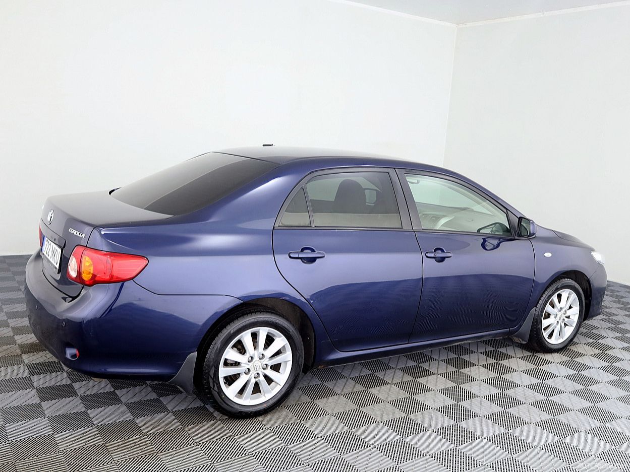 Toyota Corolla | 2