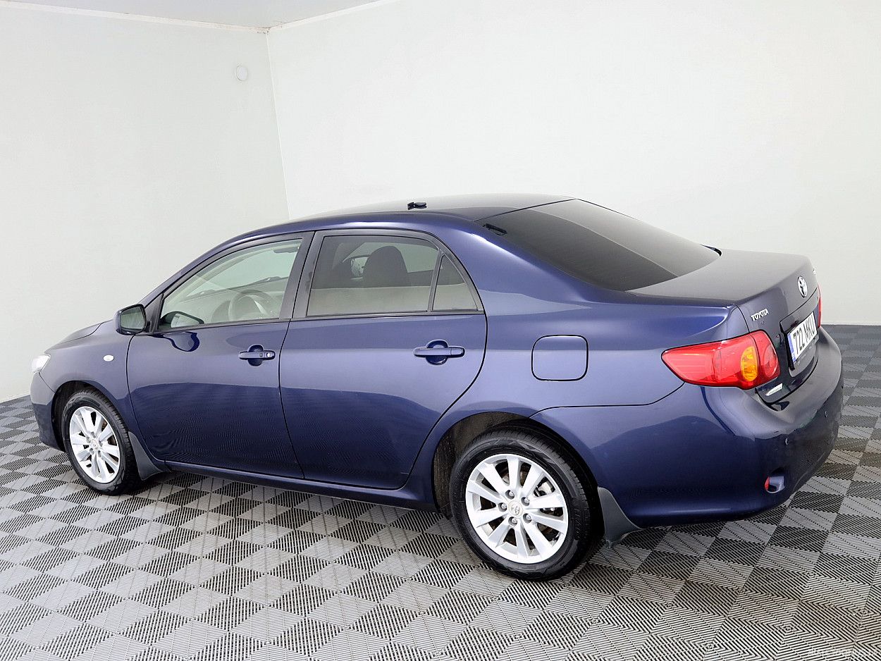 Toyota Corolla | 3