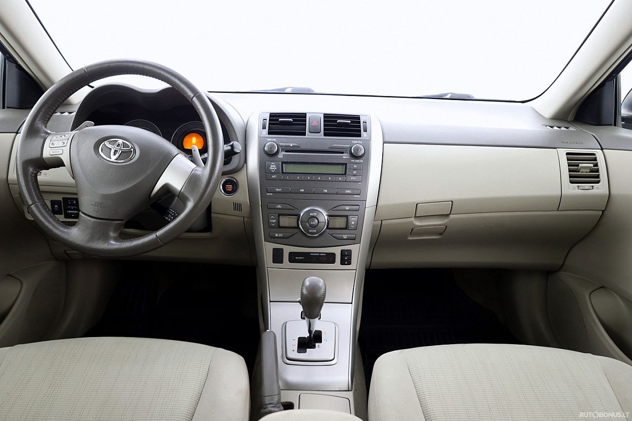 Toyota Corolla | 4