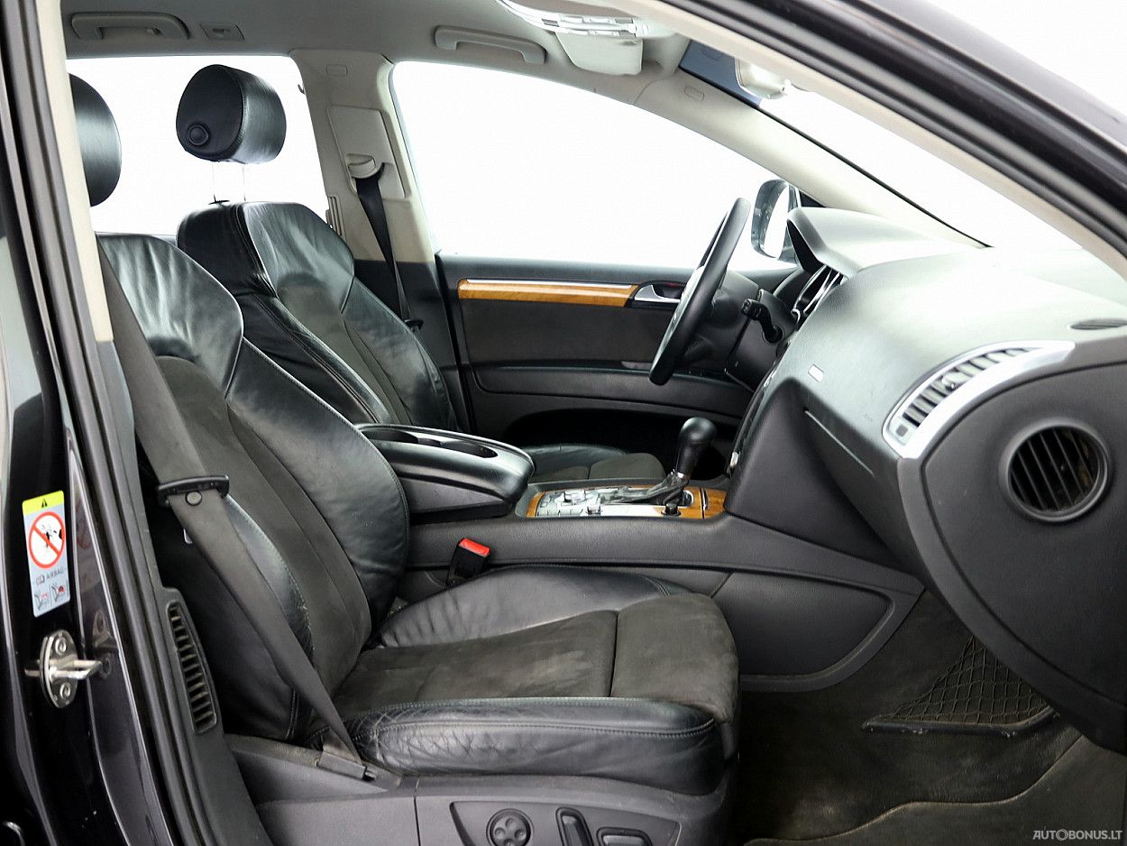 Audi Q7 | 5