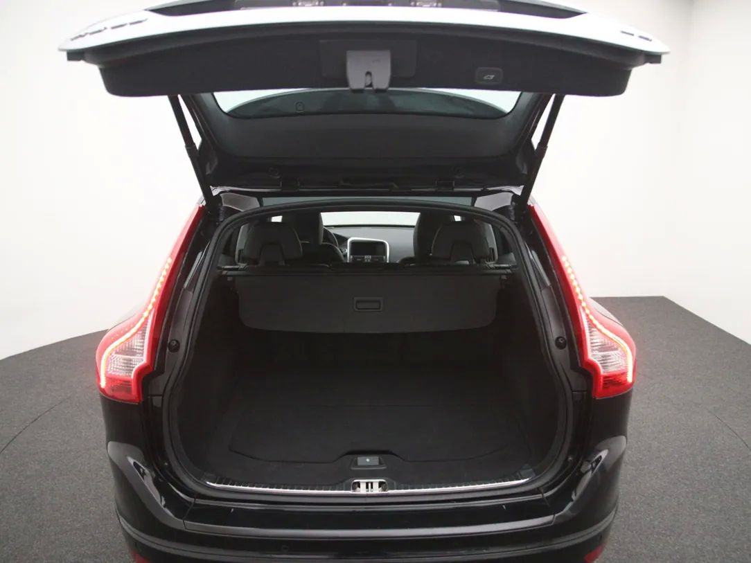 Volvo XC60 | 32
