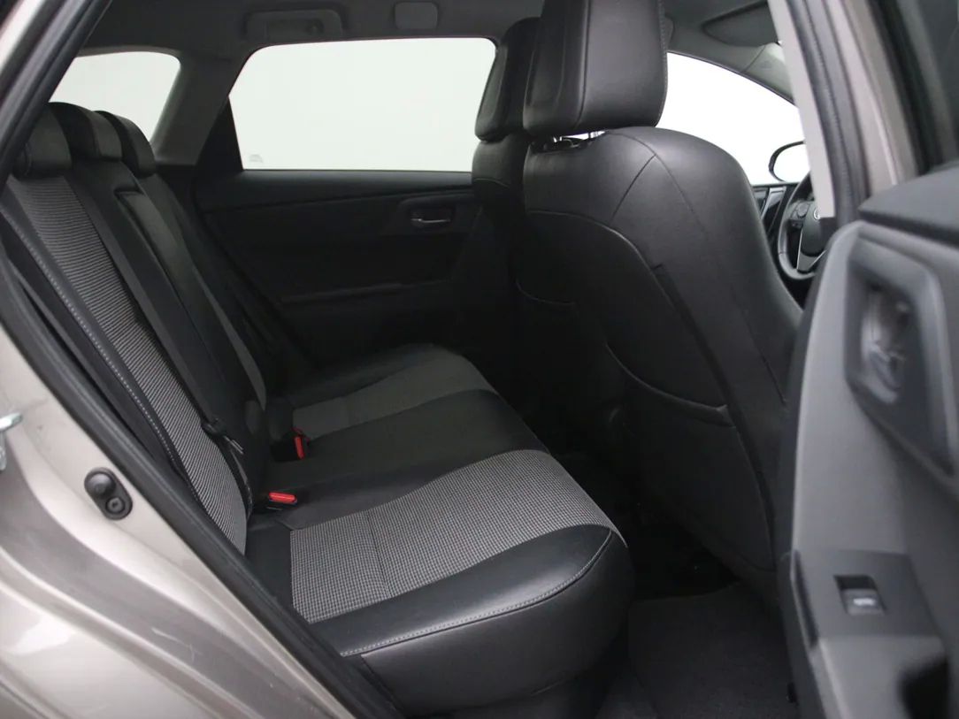 Toyota Auris | 14