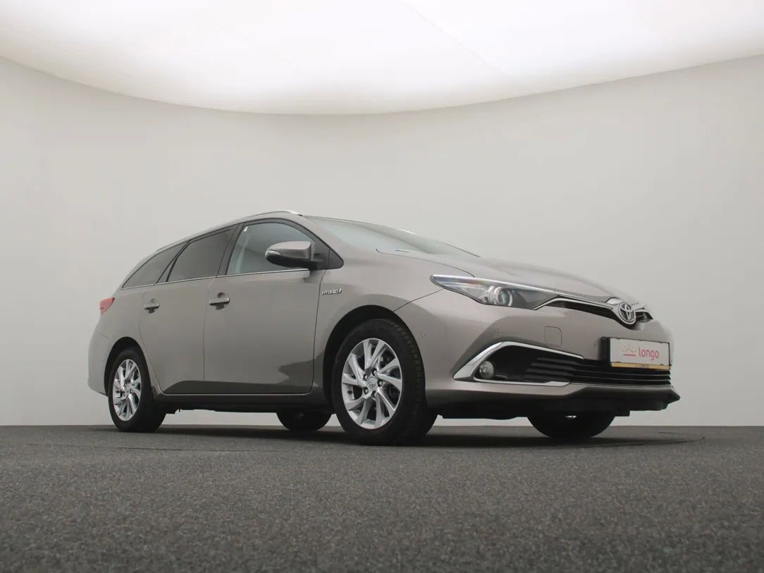 Toyota Auris | 10