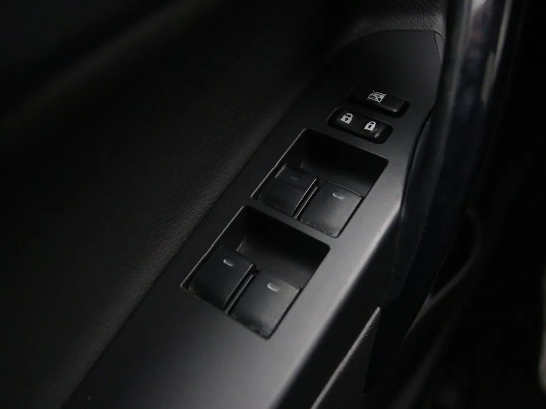Toyota Auris | 25