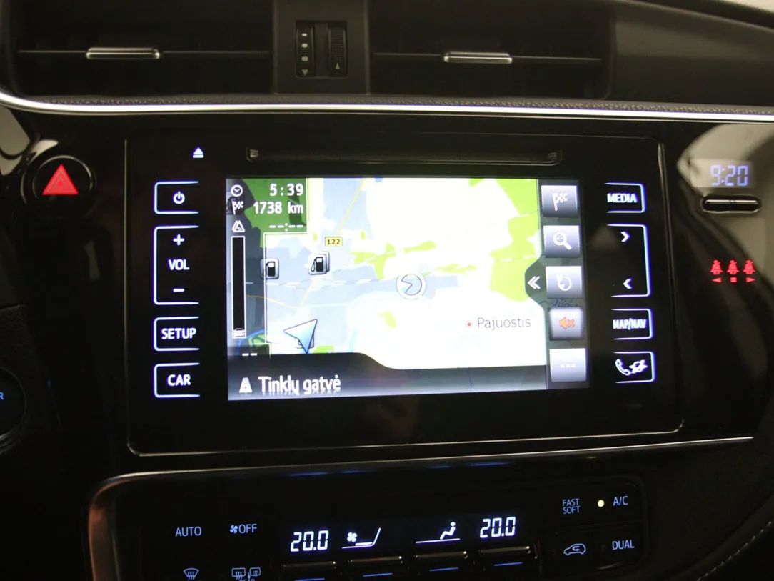 Toyota Auris | 23