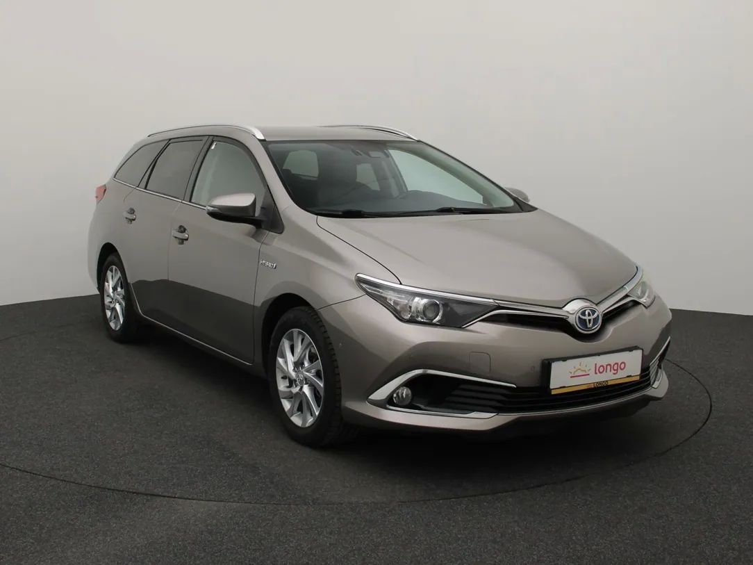 Toyota Auris | 9