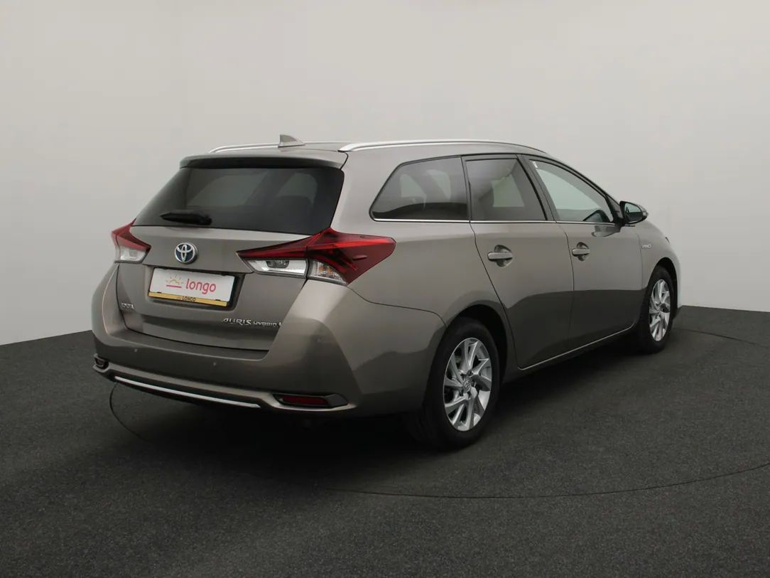 Toyota Auris | 7