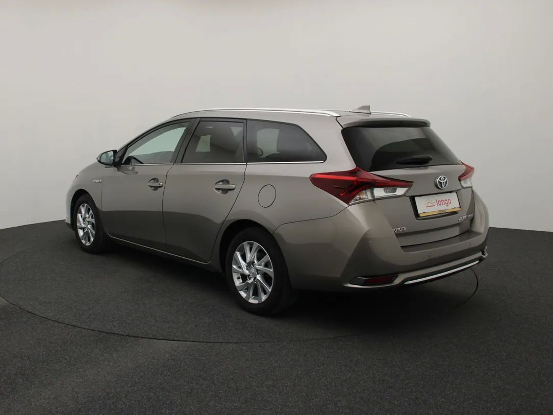 Toyota Auris | 6
