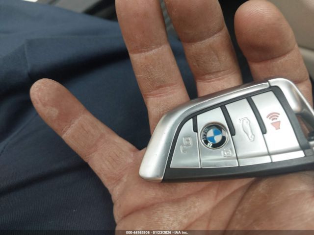 BMW X7 | 10