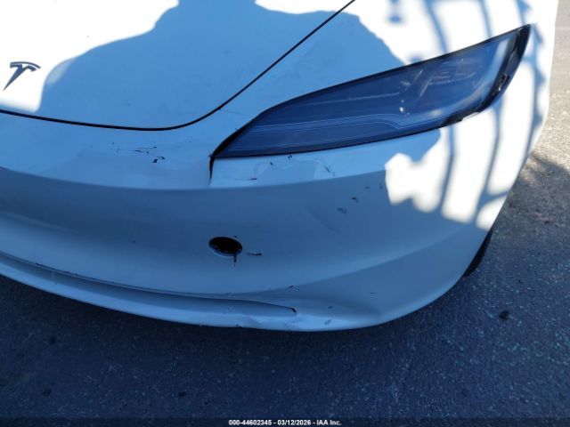 Tesla Model 3 | 5
