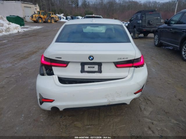 BMW 330 | 15