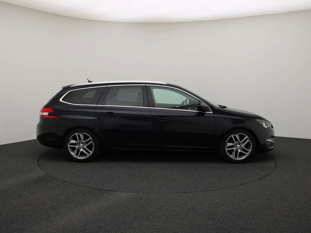 Peugeot 308 | 8