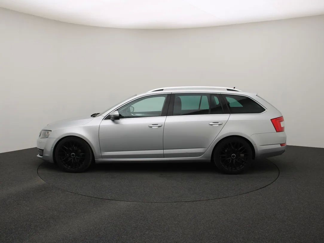 Skoda Octavia | 5