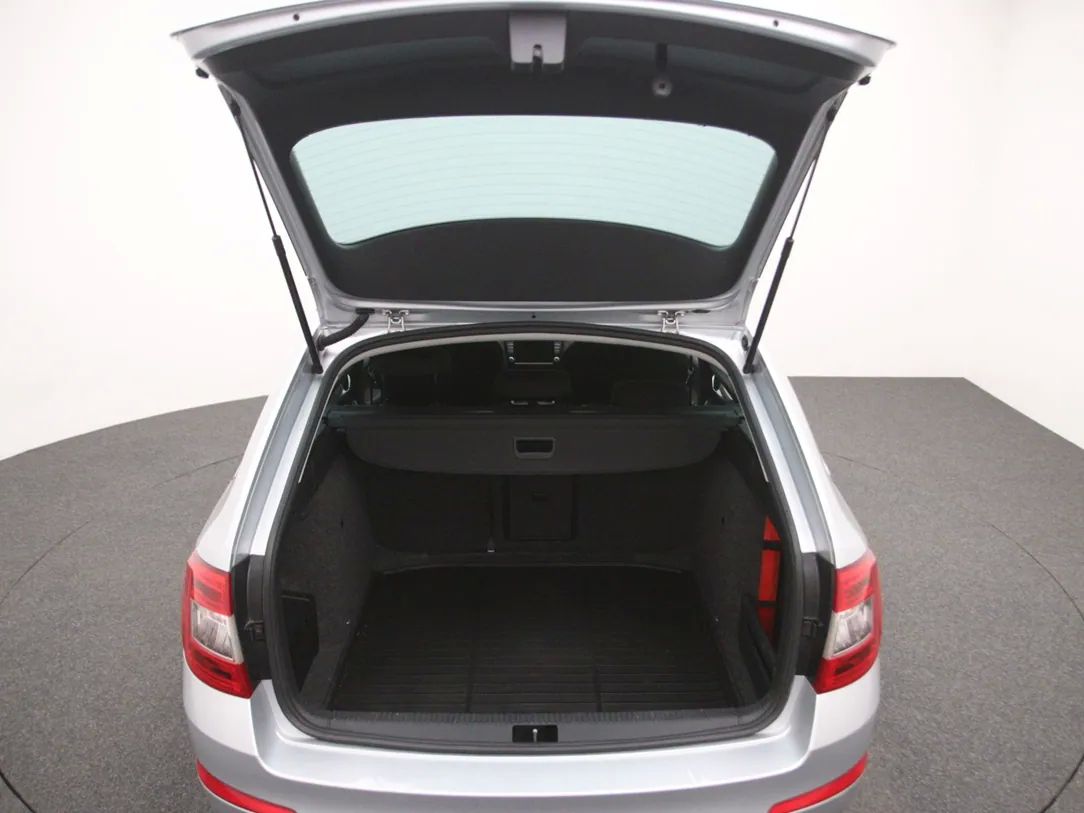 Skoda Octavia | 35