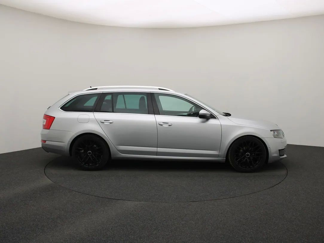 Skoda Octavia | 8