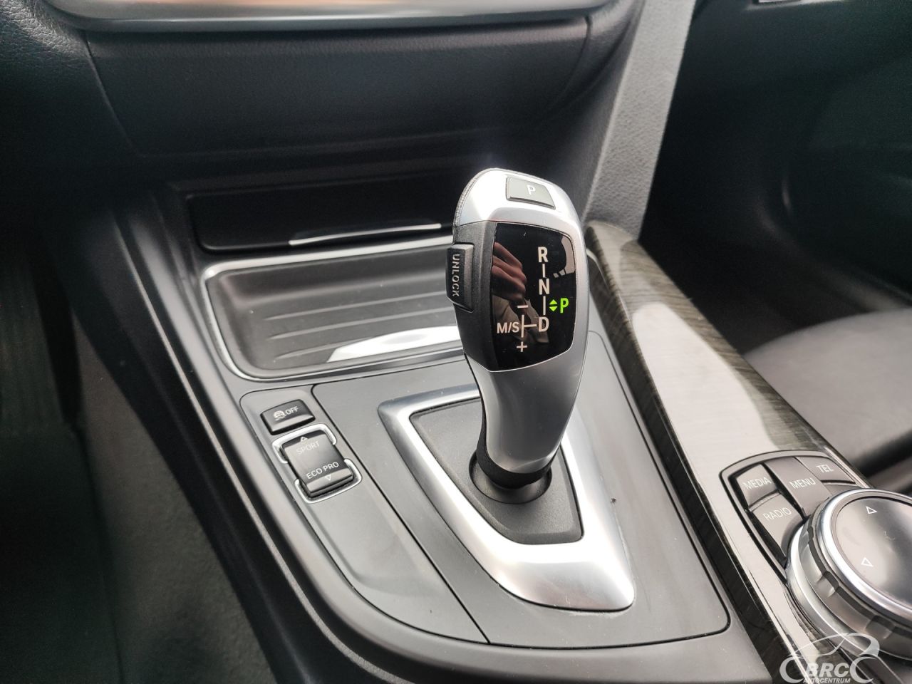 BMW 320 | 29