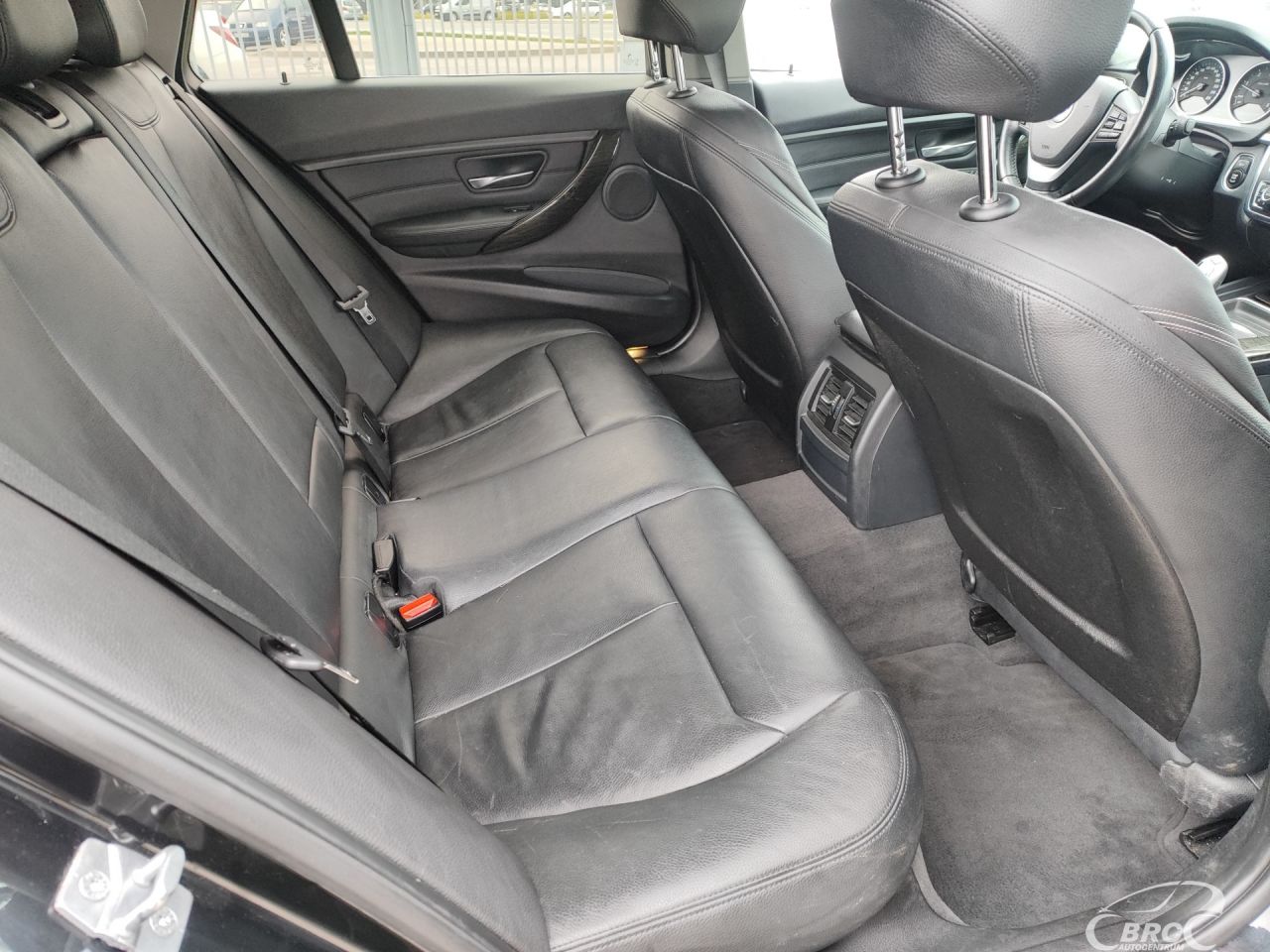 BMW 320 | 9