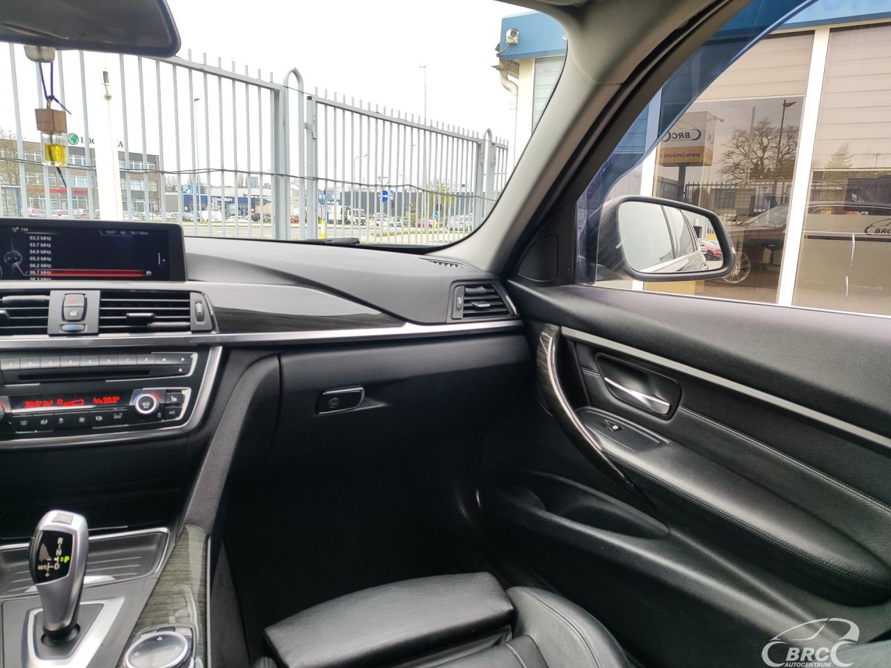 BMW 320 | 4