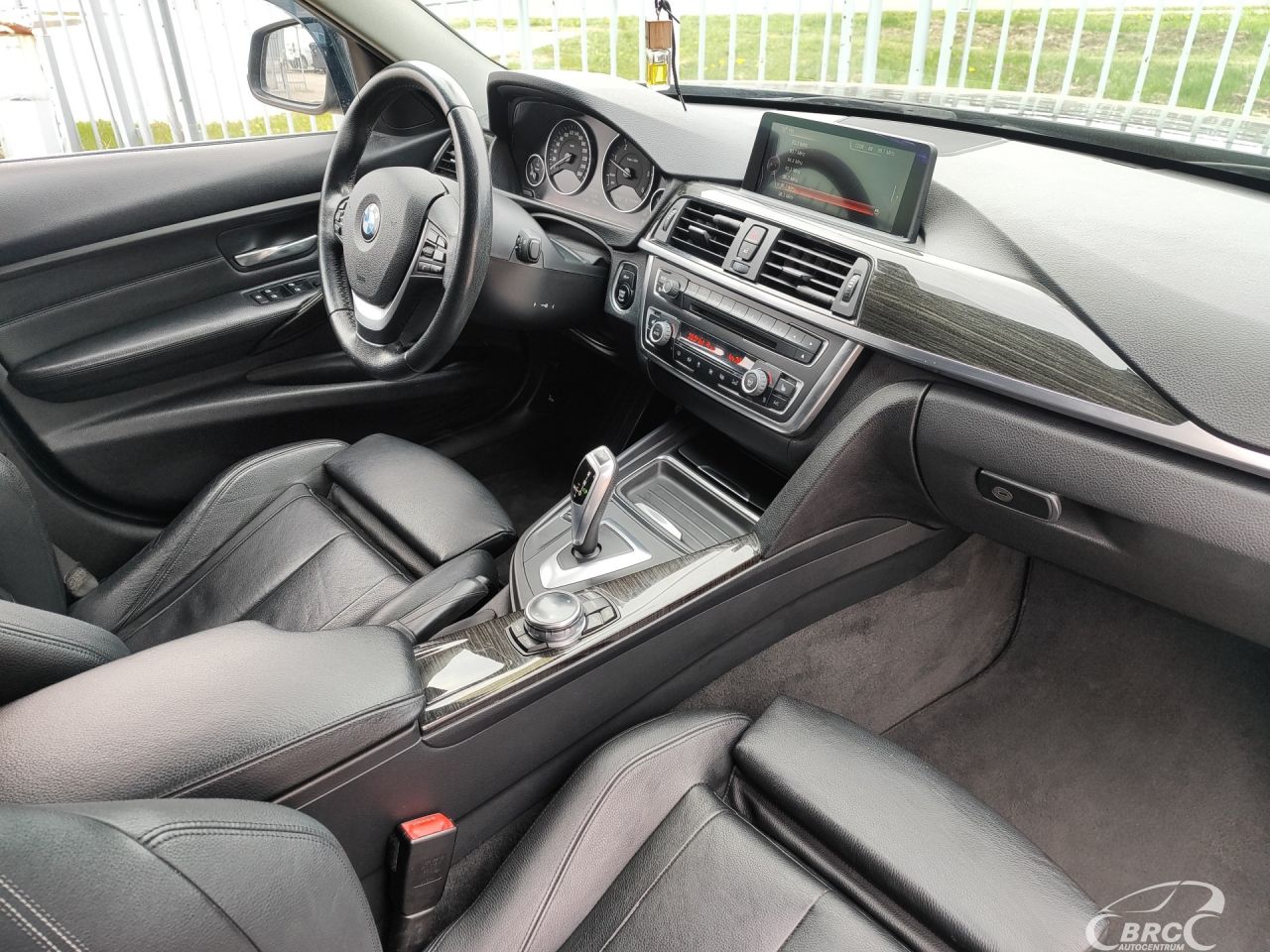 BMW 320 | 7
