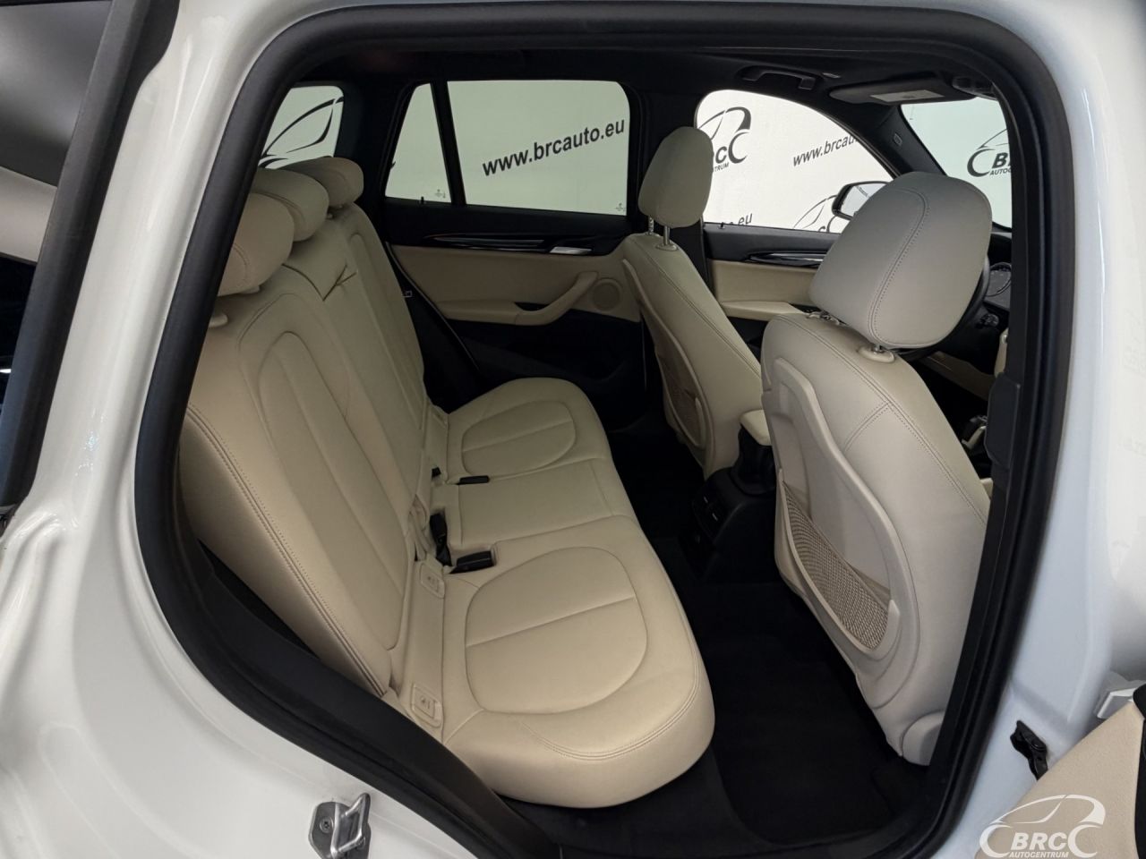 BMW X1 | 9