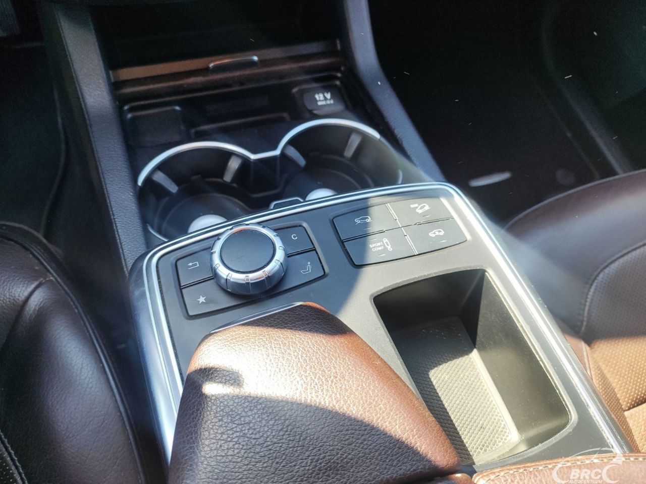 Mercedes-Benz ML350 | 6
