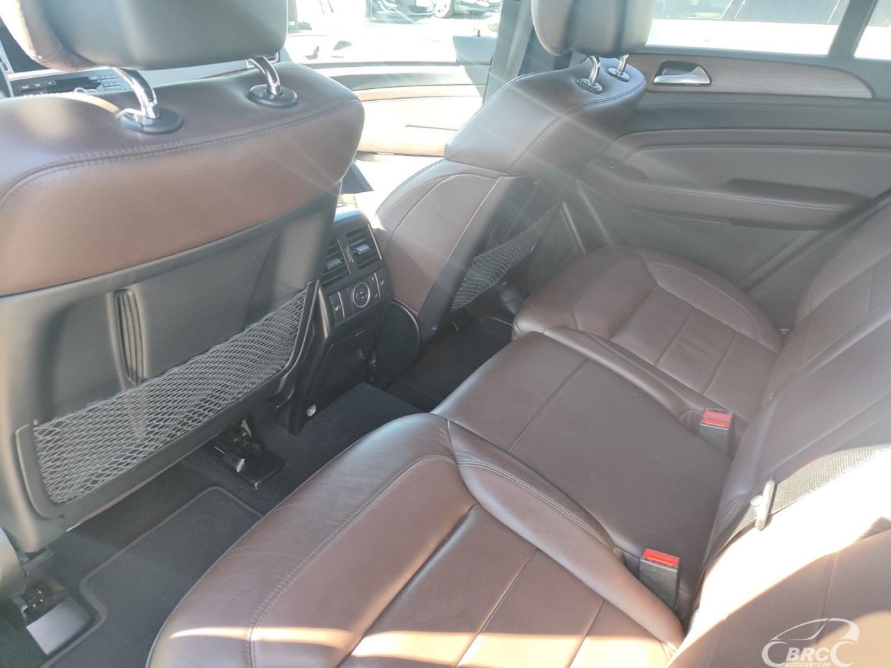 Mercedes-Benz ML350 | 8
