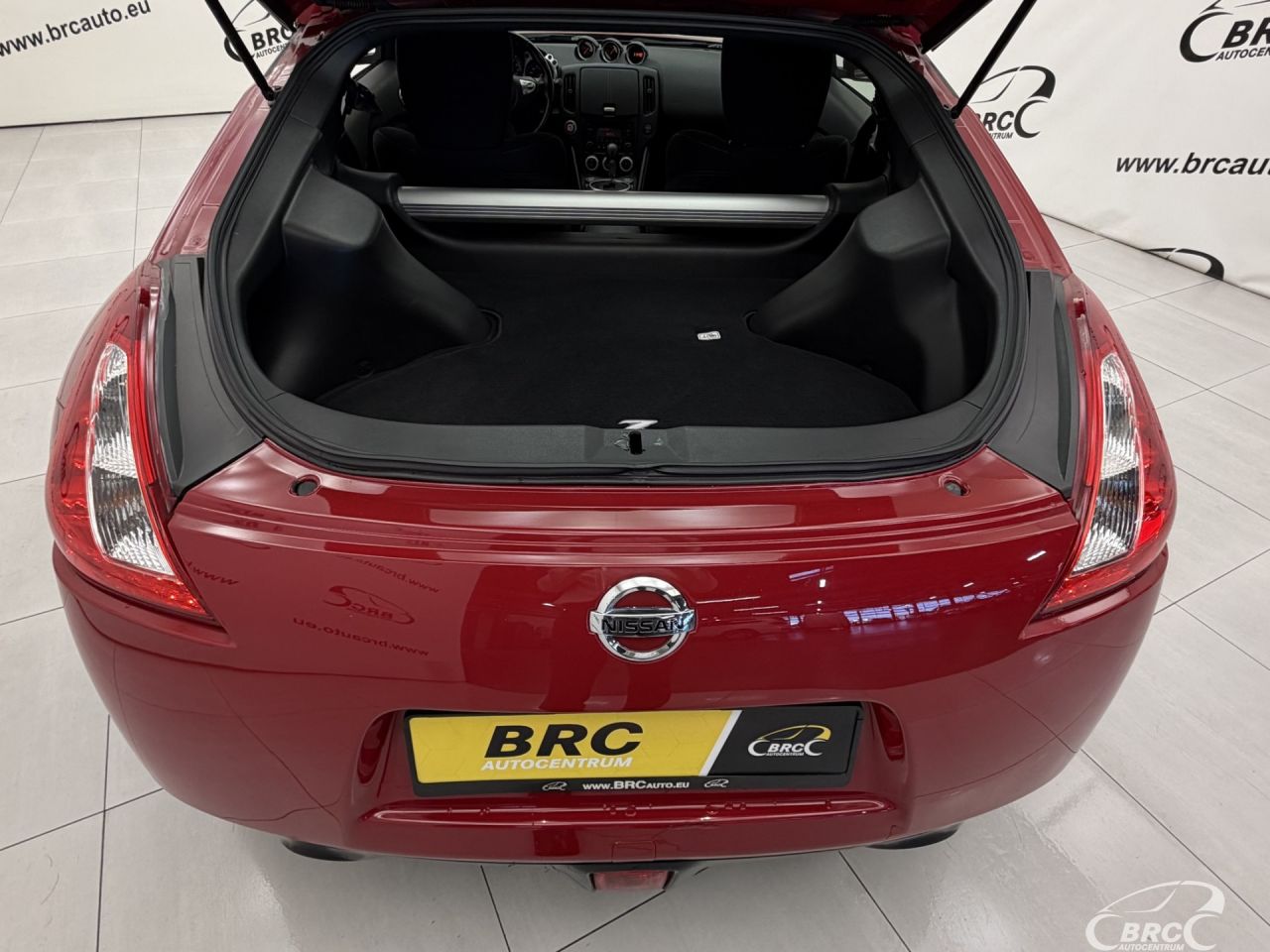Nissan 370Z | 27