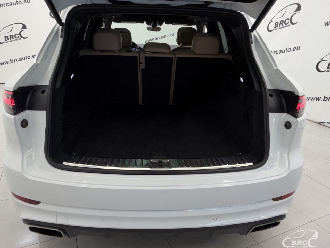 Porsche Cayenne | 49