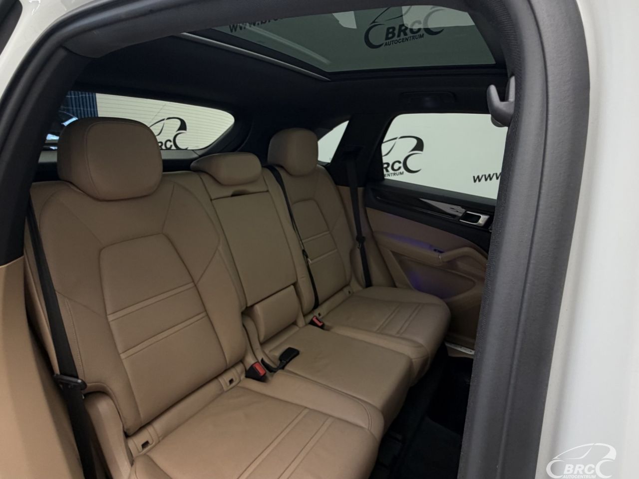 Porsche Cayenne | 12