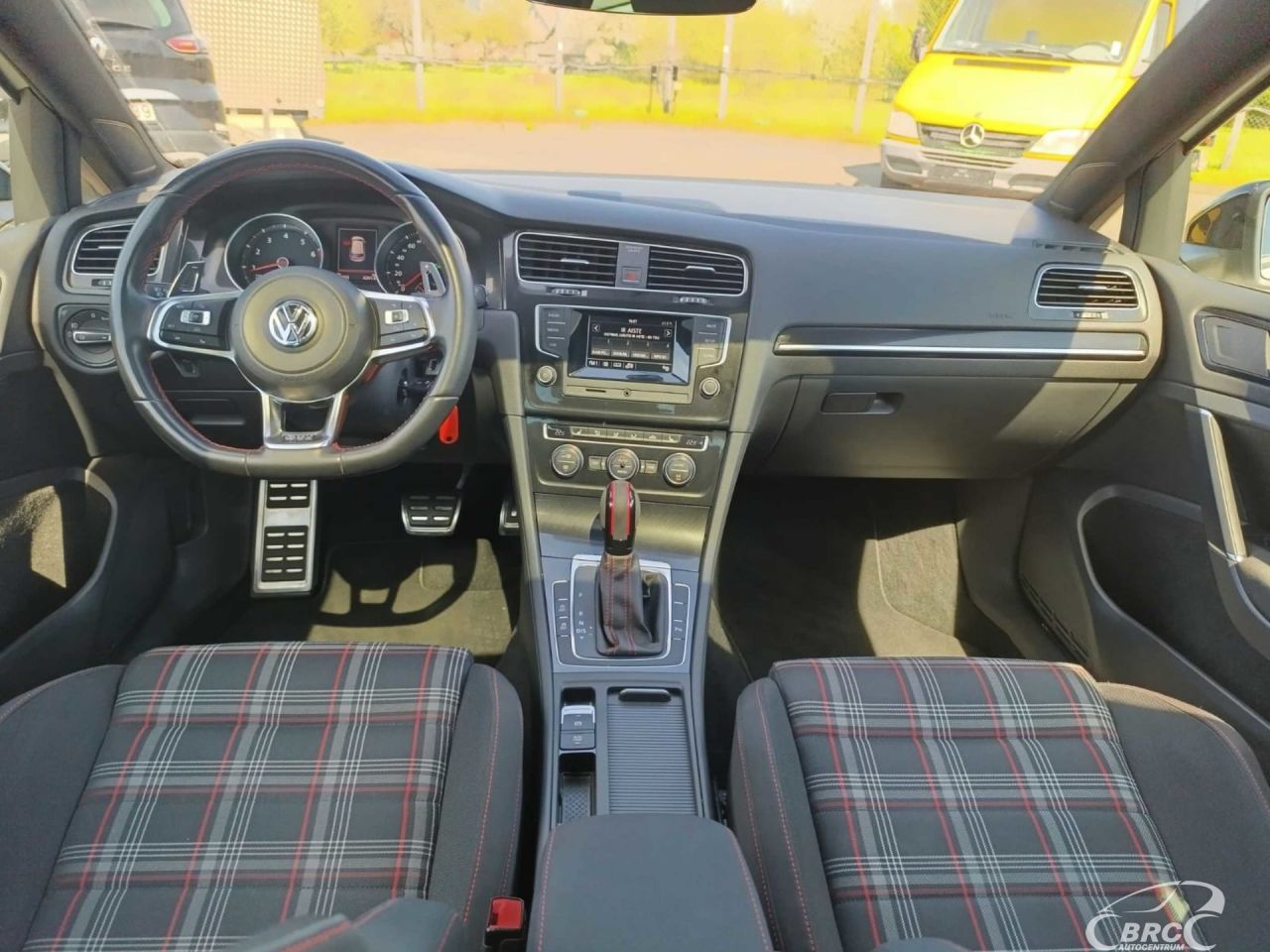 Volkswagen Golf | 8