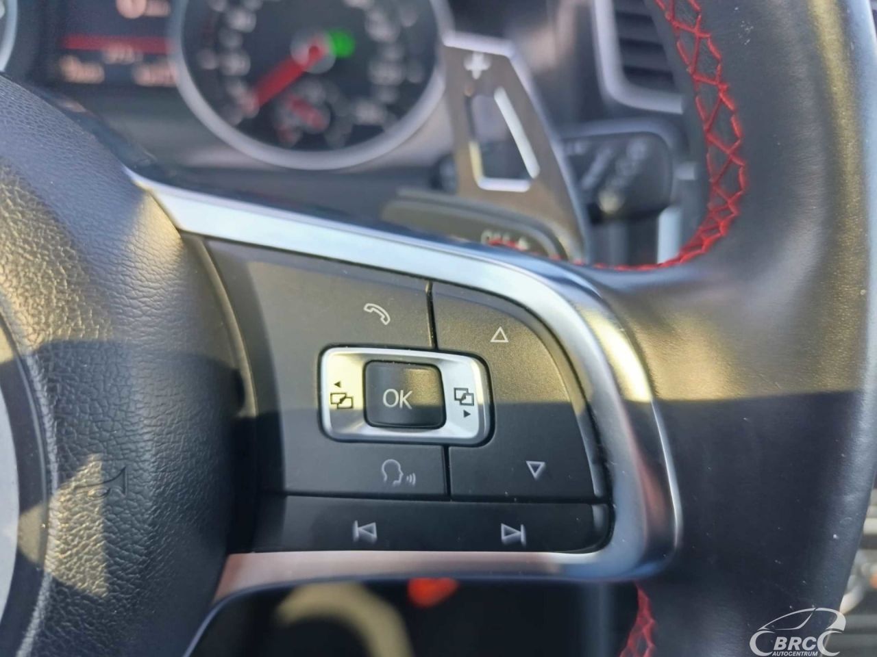 Volkswagen Golf | 16