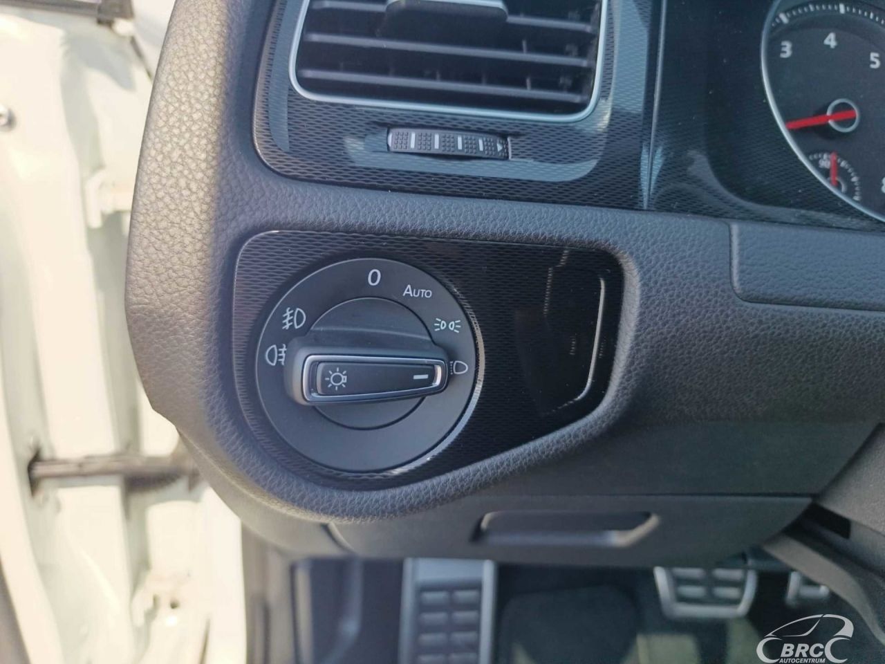 Volkswagen Golf | 13