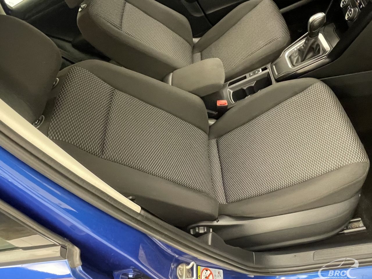 Volkswagen T-Roc | 4