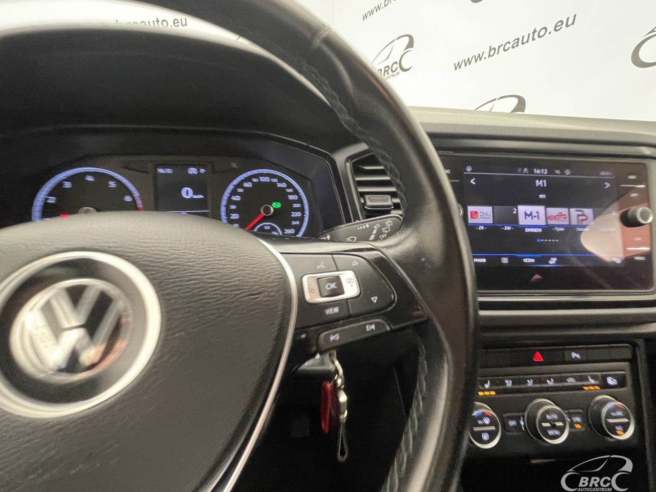 Volkswagen T-Roc | 27