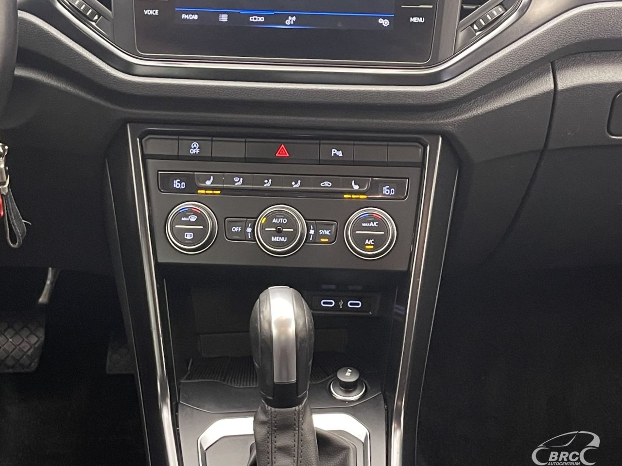 Volkswagen T-Roc | 15