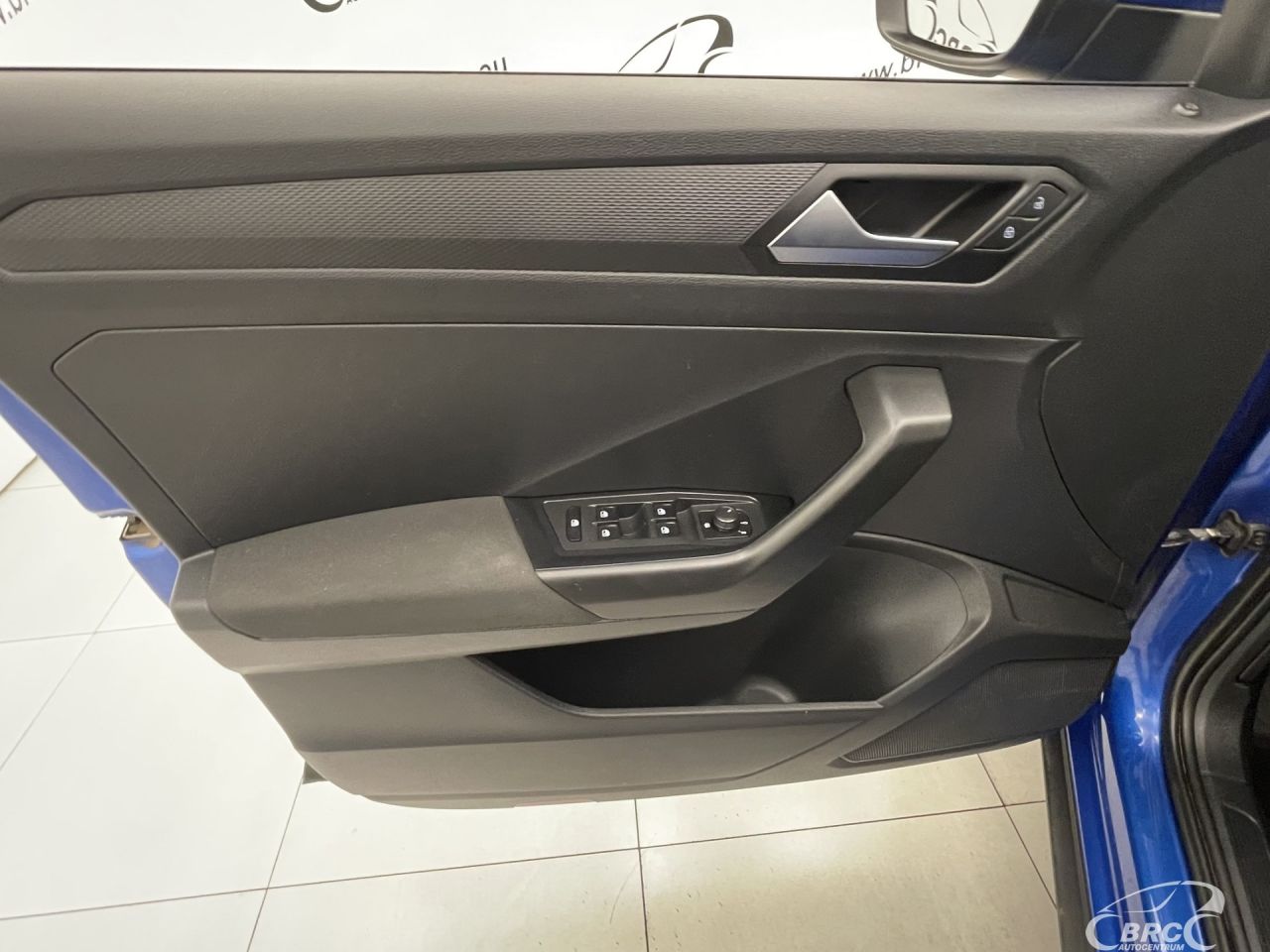 Volkswagen T-Roc | 18