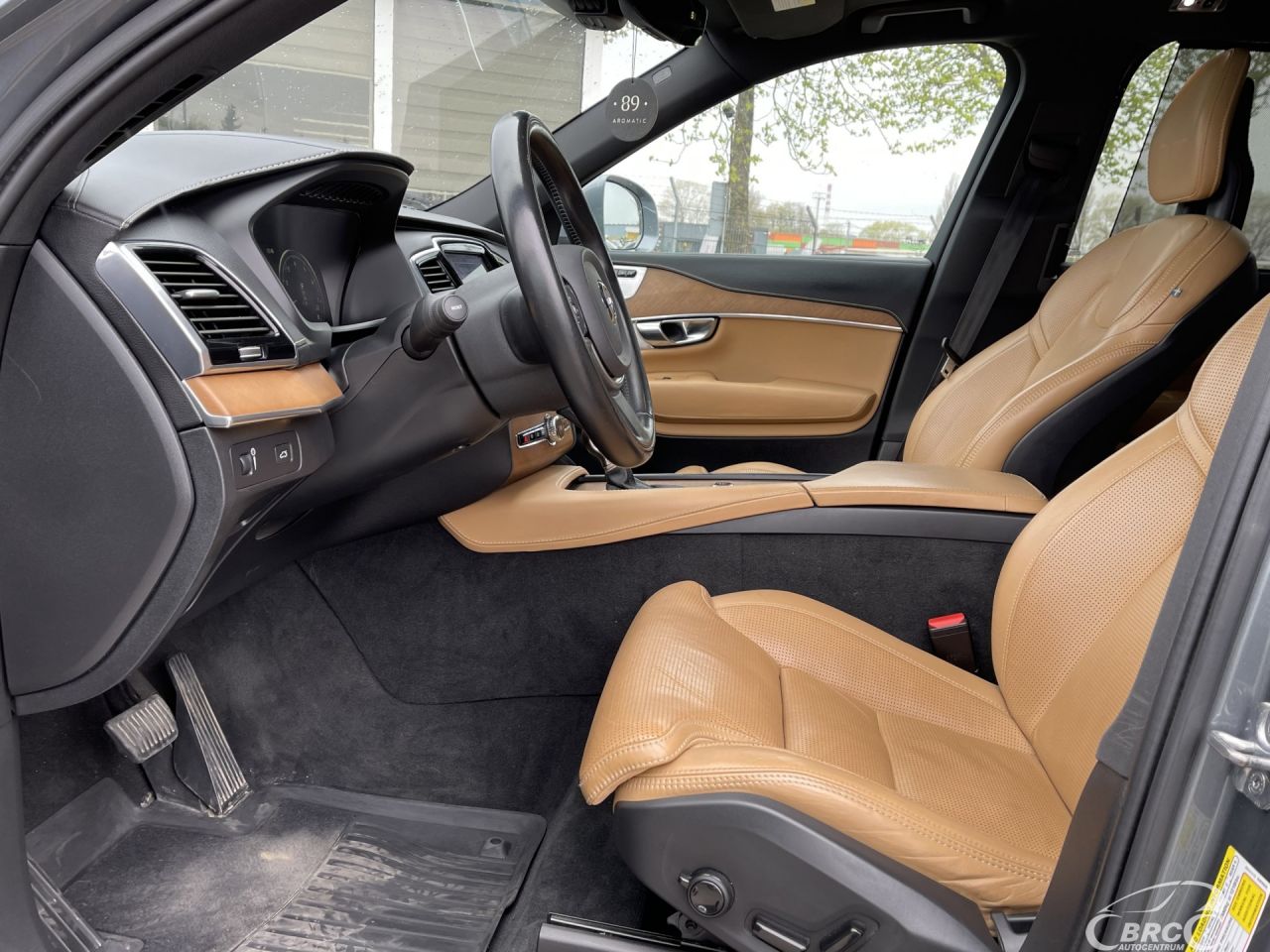 Volvo XC90 | 19
