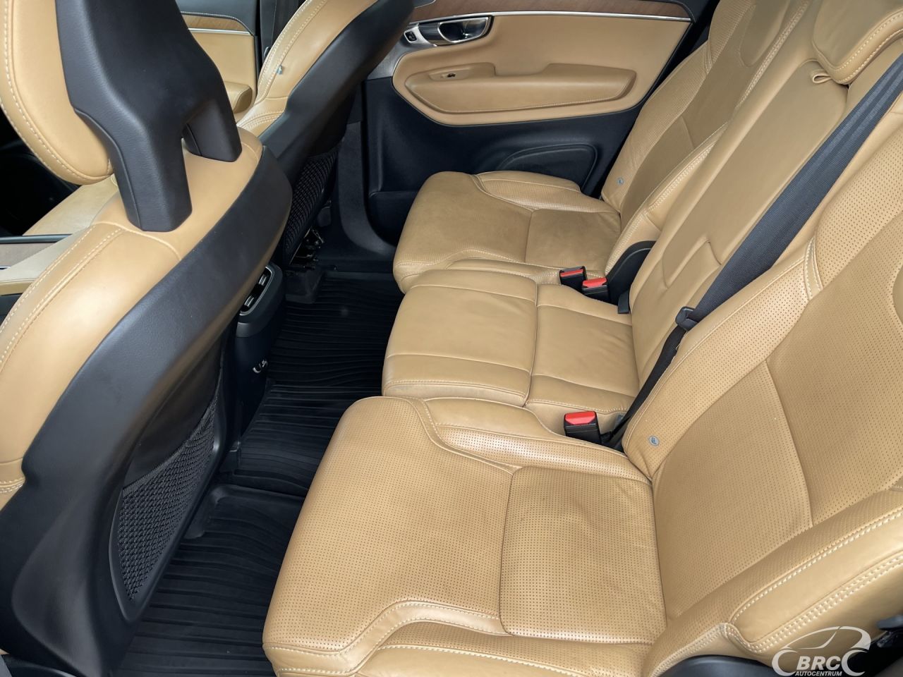 Volvo XC90 | 14
