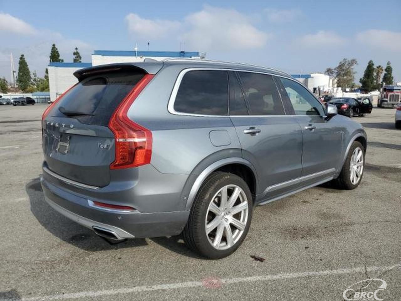 Volvo XC90 | 42